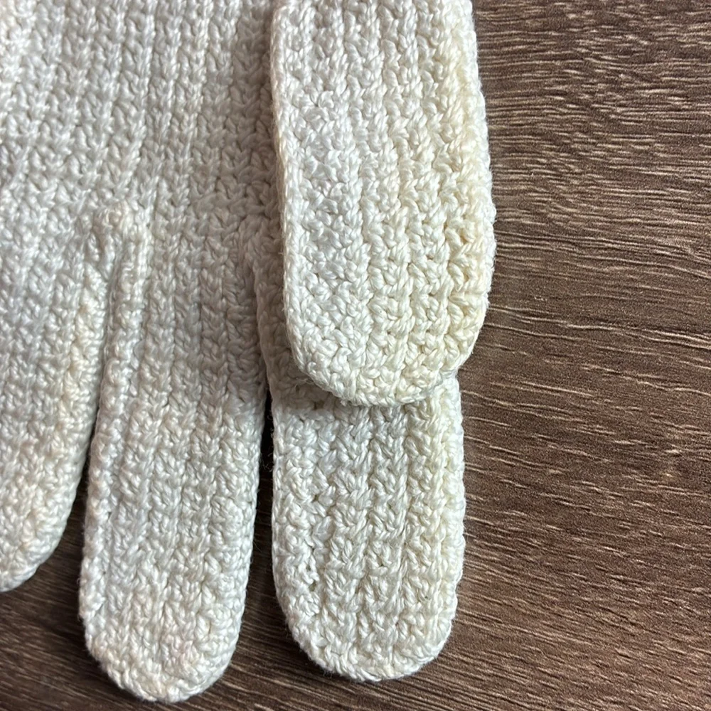 Vintage Small Medium Cream Knit Gloves